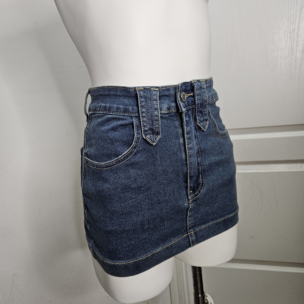 SHEIN ICON Denim Mini Skirt size XS - medium wash blue